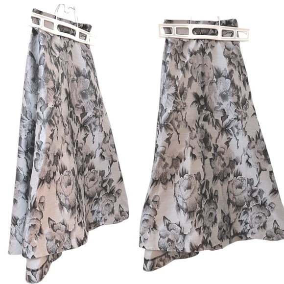 ADDITION ELLE - Love & Legend Grey & Black Rose Floral Printed Mid Length Skirt - Picture 3 of 14